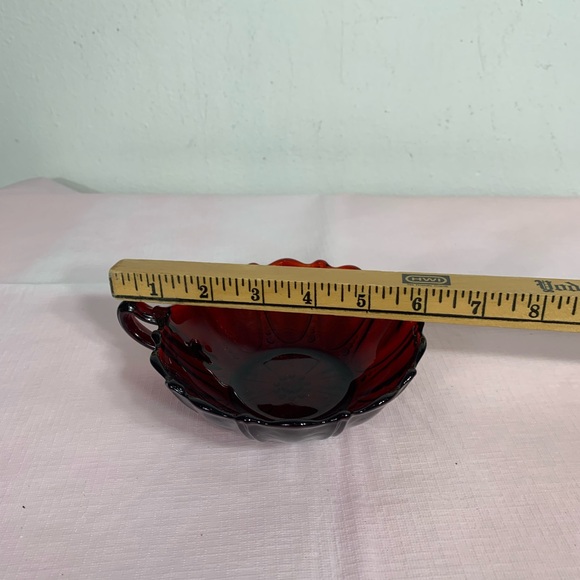 CRISTAL D’ARQUES Ruby Red Handled Nappy Trinket Dish - Picture 5 of 8